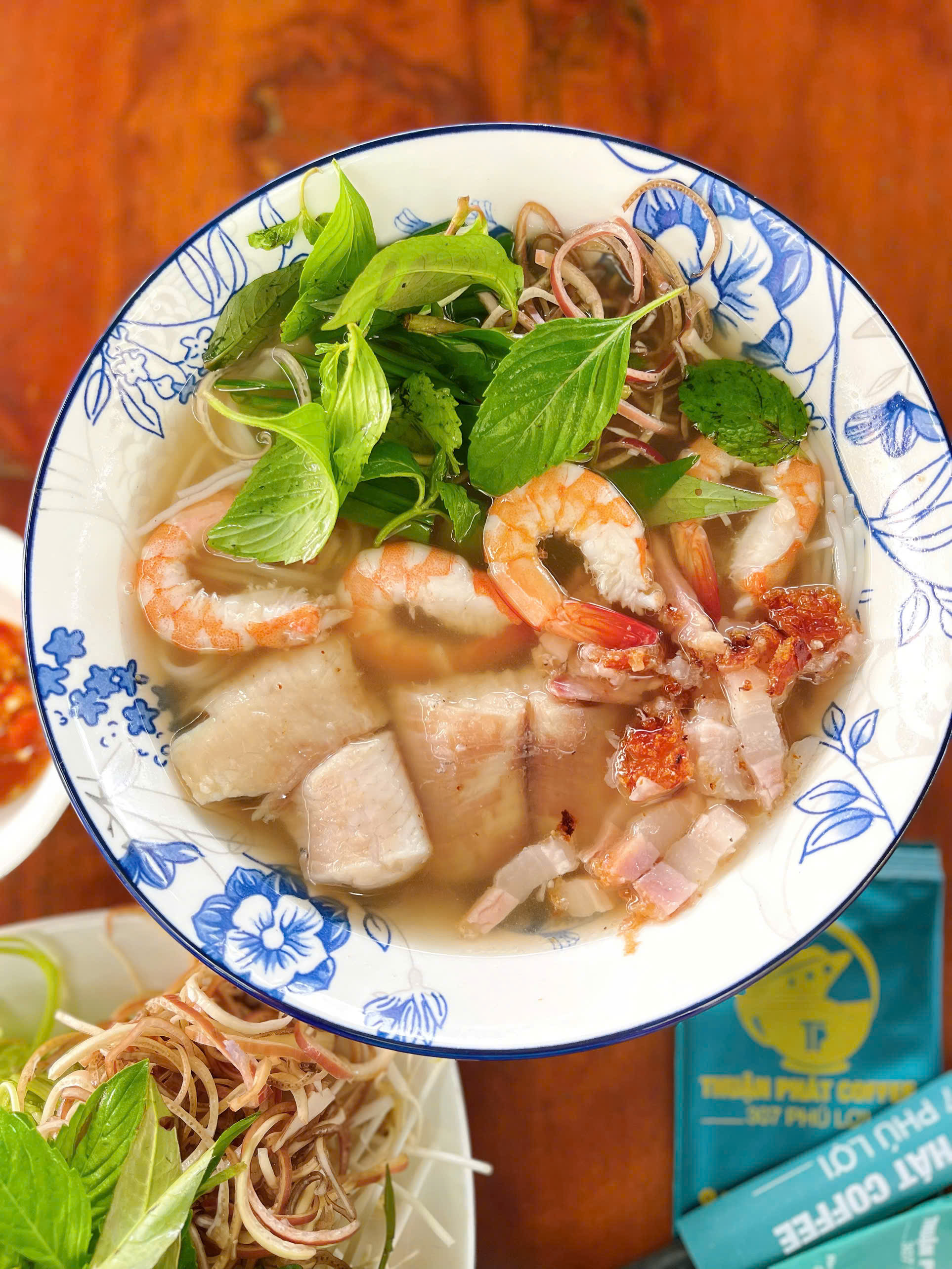 Bún nước lèo 55k